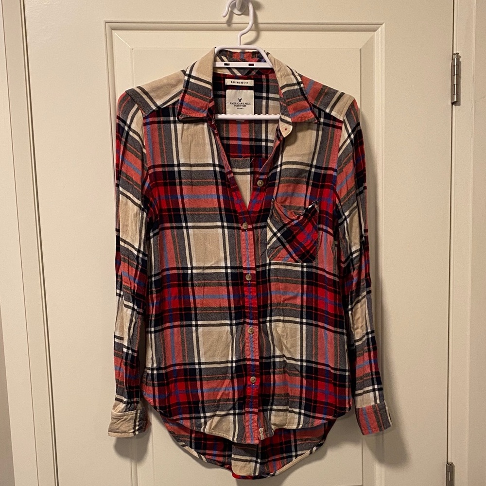 American Eagle Outfitters Red and Blue Plaid Shirt